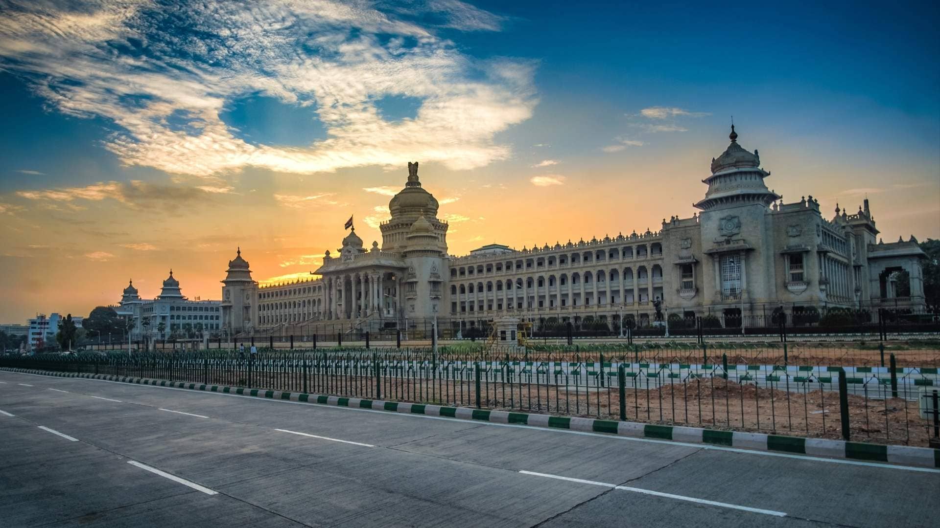 Read more about the article 12 Places to Visit in Bengaluru In One Day