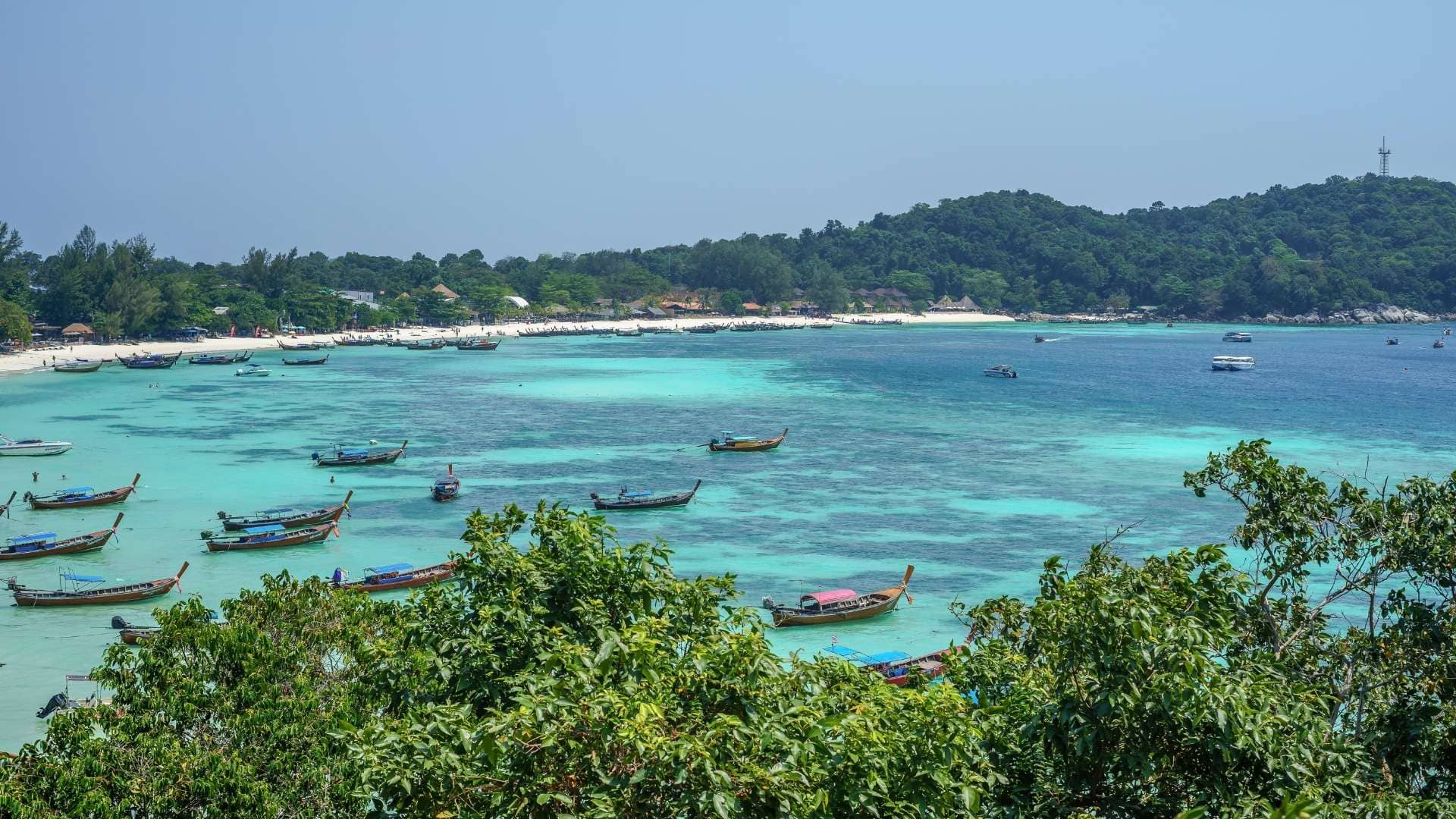 You are currently viewing 9 Most Beautiful Beaches in Asia That Will Complete Your Bucket List